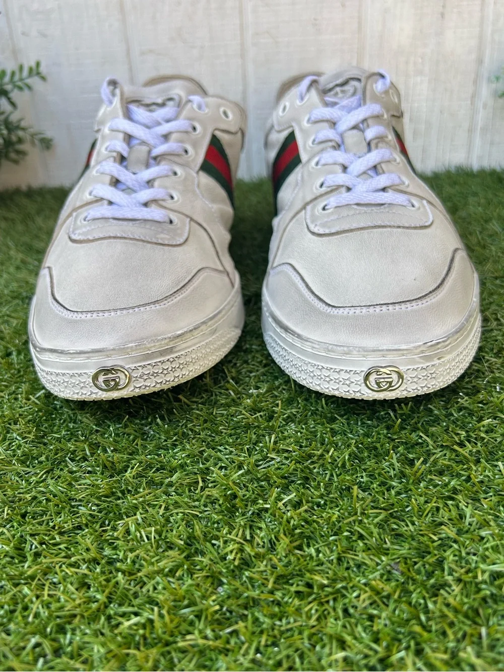 Gucci Men's Stretch low-top sneaker $980 white leather size 12 gently used